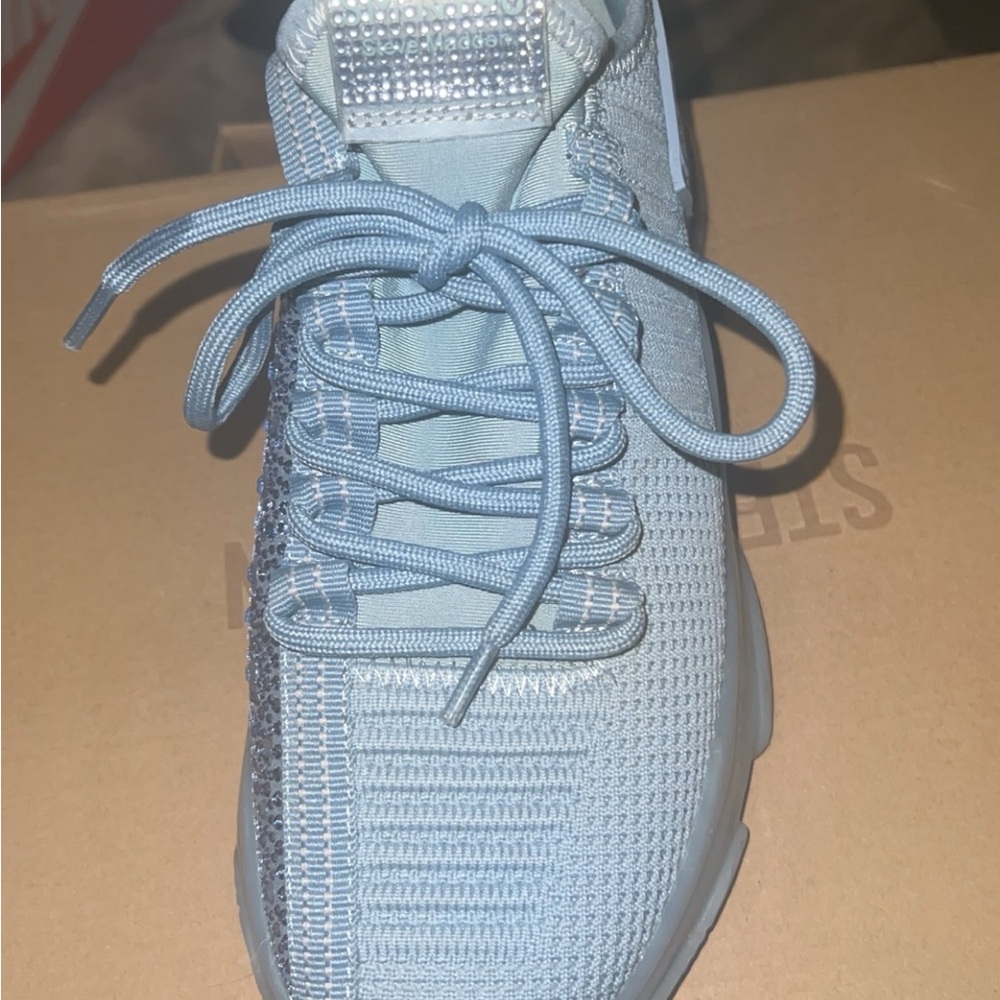 Steve Madden Blue Sneakers Modern Knit Design